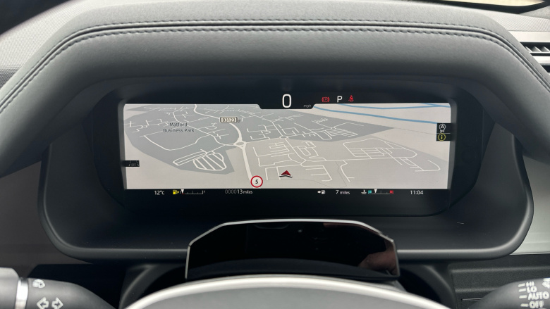 Land Rover Defender 3.0 D350 X-Dynamic SE 110 5dr Auto Diesel Estate